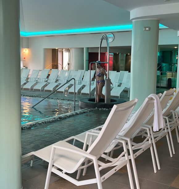 C21BC9D0-EFB4-4405-A806-135DB9C85BC2